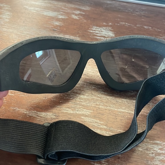 Black wrap around safety googles tinted with adjustable strap - Picture 2 of 10